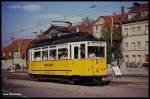 Am 3.10.1990 kam mir nahe dem Hauptbahnhof in Gotha u. a. auch der Oldie Triebwagen 56 in Richtung HBF vor die Linse.