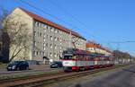 Straßenbahn Halle / Saale: Modernisierter Tatra- Großzug (T4D/T4D/B4D), angeführt von Wagen 1177 als Linie 1 nach Beesen. Aufgenommen in der Paul-Suhr-Straße im November 2013.