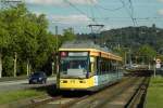 Wagen 319 in der Durlacher Allee kurz vor der Station Untermhlstrae. Das Bild entstand vom Bahnsteigende am 20.09.2011.