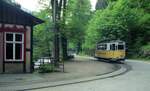 Kirnitzschtalbahn__Tw 5 [T2, Gotha 1943, ex Lockwitztalbahn] kurz vor der Endstation 'Lichtenhainer Wasserfall'.__11-05-1990