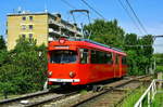 Der Gleispflegewagen 6405  Alte Lady  auf der Neusser Straße am 16.05.2017.