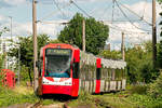 Die Linie 7 der KVB mit der Wagennummer 4536 auf dem Weg nach Frechen.