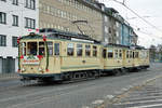 Straßenbahn-Museum Thielenbruch Köln.
Alle Jahre wieder finden am ersten Sonntag im Advent die beliebten Nikolausfahrten mit dem  Finchen -Zug der ehemaligen Köln-Frechen-Benzelrather-Eisenenbahn (KFBE) statt.
Als nicht ortskundiger Schweizer-Bahnfotograf danke ich Horst Lüdicke für die tolle Begleitung trotz grosser Kälte. Auch vielen Dank an Herrn Markus Vogelfänger für die Infos.
Foto: Walter Ruetsch  