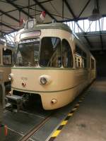 Der Triebwagen 1017 auch als  Samba Wagen  bekannt im Thielenbruch Straßenbahn Museum am 09.03.2014

Technische Daten
Baujahr: 1957
Hersteller: Westwaggon
Länge: 16.960mm
Breite: 2.500mm
Höhe: 3.182mm
Achsstand: 1.800mm
Sitzplätze: 44