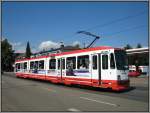 Triebwagen 833 der Krefelder SWK, aufgenommen am 06.08.2008 beim Zoo in Krefeld.