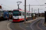 Straenbahnzug 834 der SWK auf der Linie 041 steht hier an der Endstation Grundend, von hier aus geht es dann wieder nach Tnisvorst-ST Tnis.