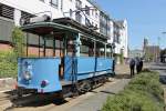 Der  Blaue Enzian , gebaut 1900 von Weyer&Co, war in Krefeld noch bis 1954 im Einsatz, am 9.9.2012 stand er fr Sonderfahrten  vor dem Hansazentrum.