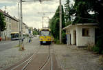 Leipzig LVB SL 13 (T4D-M1 (LVB-Typ 33c) 2174) Knautkleeberg, Dieskaustraße (Endstelle, Einstieg) am 15. Juli 2008. - Scan eines Farbnegativs. Film: Kodak FB 200-7. Kamera: Leica C2.