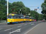 Triebwagen 2180 fuhr am 16.7.10 auf der Linie 7 Richtung Sommerfeld. Ludwig-Hupfeld-Strae