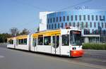 Straßenbahn Mainz: Adtranz GT6M-ZR der MVG Mainz - Wagen 208, aufgenommen im August 2017 in der Nähe der Haltestelle  Bismarckplatz  in Mainz.