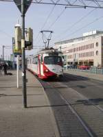 Ein alter Dwag GT8 der RNV OEG in Heidelberg Hbf am 25.03.11