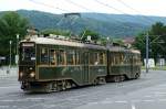 Am 29.05.2014 trifft der Salonwagen 45/46 der OEG vor dem Heidelberger Hauptbahnhof ein. Die Fahrzeuge gehören zu den 1928 von Fuchs an die OEG gelieferten Halbzügen und wurden später zu Salonwagen umgebaut, die für Sonderfahrten gemietet werden können.