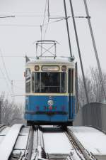 TW 2412 & BW 3407 am 12.12.09 kurz nach dem Halt Am Mnchner Tor