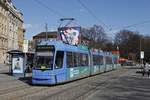 Triebwagen 2210, Linie 19, Lenbachplatz, 2.03.2017.