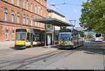 Siemens Combino, Wagen 103, und Siemens Combino Duo, Wagen 203, der Verkehrsbetriebe Nordhausen GmbH (Stadtwerke Nordhausen), beide als Linie 1 zum Südharz Klinikum, stehen in ihrer