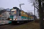 02.02.2017, Potsdam, Schleife Kirschallee. Tatra KT4DMC (Wagen #153 und #253) auf der Linie 92.