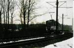 Mit hoher Geschwindigkeit legt sich dieser Kt4D-m-Zug in die berhhte Kurve der Sternstrecke kurz hinter der Nuthebrcke und wird wenig spter die Eisenbahnstrecke Berlin-Belzig-Dessau auf einer