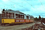 Das war einst TW 901 der Stuttgarter Straßenbahnen aus der Serie DoT4 (MF Esslingen) neben dem Möhringer Bahnhof der SSB, früher Gleise der Filderbahn