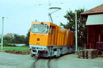 ATW 2012 der Stuttgarter Straßenbahn in der wirklich sehr engen Möhringer Schleife neben dem alten Lagerhaus (Sommer 1983)