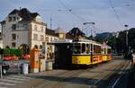 Sonderzug der Stuttgarter Straßenbahn vor dem DB-Bahnhof Feuerbach ( 1986) mit TW 802 und einem Beiwagen der Serie B2 ( Schiffchen ).