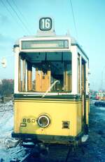 SSB Stuttgart__Gartenschau-TW (GS) 860 [ME 1939] mit 3 weiteren GS-Tw zum Verschrotten im Bf S-Möhringen.__01-02-1971