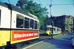 SSB Stuttgart__E-Wagen__DoT4 934 als  halber  E-Wagen beim Mineralbad Berg im Begegnungsverkehr  mit GT4-Zug auf Linie 1.__13-05-1975