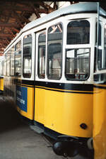 Stuttgarter Straßenbahnbeiwagen der Serie B2 ( Schiffchen  genannt), evtl. BW 1551 (?), Ort unbekannt (1983).