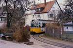 So eng ging es in der Schleife der Stuttgarter Straßenbahnlinie 1 zu! Ein GT4 Zug erreicht dort sogleich seine Haltestelle.
Datum: 26.03.1986