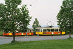 Sommer 1984: Sonderzug mit TW 802 (Serie T2) und Beiwagen auf der Stuttgarter Straßenbahnschleife von Heumaden (Linie 15) 