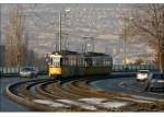 Die Straßenbahn über ihrer Stadt - 

GT4-Triebwagen der Stuttgarter Linie 15 auf der Pischekstraße. 

13.01.2006 (M)