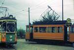 Straßenbahn Reutlingen__ Verkehrsknoten  beim Südbhf.: Linie 2 ist bereits links abgebogen nach Pfullingen, der 1er fährt geradeaus nach Eningen und auf dem Zufahrtsgleis zum Bahnhof steht gerade ATw 31.__02.09.1974 