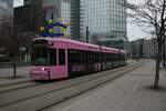 VGF Bombardier Flexity Classis S-Wagen 252 am 18.12.21 in Frankfurt am Main