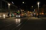 VGF Bombardier Flexity Classis S-Wagen 245 am 22.12.21 in Frankfurt am Main Willy Brandt Platz 