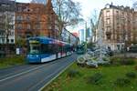 VGF Bombardier Flexity Classic S-Wagen 237 am 10.12.22 in Frankfurt am Main