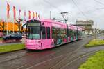 VGF Bombardier Flexity Classic S Wagen 242 am 01.04.23 auf der Linie 11 in Frankfurt am Main