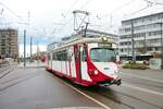 RNV Düwag GT8 Wagen 4100 (OEG) am 21.12.22 in Heidelberg Hbf Vorplatz