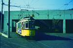 SSB Stuttgart__DoT4 923 mit Bw 1604 auf Linie 10 rückt rückwärts ein in die Halle Vogelrain.