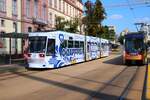 HEAG mobilo Straßenbahn Darmstadt Adtranz ST13 Wagen 9860 am 07.09.24 in der Innenstadt