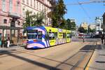 HEAG mobilo Straßenbahn Darmstadt Adtranz ST13 Wagen 9868 am 07.09.24 in der Innenstadt