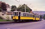 Sonderzug der Stuttgarter Zahnradbahn mit Vorstellwagen 120 und TW 104 unmittelbar vor der Station Haigst.