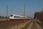 Als ICE 803 ist Triebzug 9029 auf dem Weg in Richtung Hamburg.