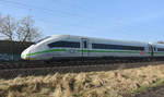 ICE 4 9012 in grüner 100% Ökostrom Lackierung kommend aus Hamburg, unterwegs in Richtung Lüneburg.