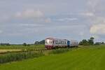 Ein Triebzug der NEG mit Kurswagen für den Intercity nach Köln auf dem Weg nach Niebüll (03.07.2024)