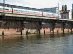 ICE auf der Stadtbahn am S-Bhf Jannowitzbrcke,  2007