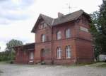ehemaliger Bahnhof Briesnig, Straenseite. Zustand: 23.06.2007