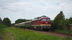 EBS 132 293 ( 232 293 ) mit DPF 1820 Aschersleben - Berlin-Lichtenberg fährt zwischen Dessau-Mosigkau und Dessau-Alten leider im Schatten dem nächsten Halt, Dessau Hbf entgegen.