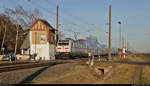 146 554-1 unterwegs mit kleinem Begleiter aus Plüsch an der Blockstelle (Bk) Braschwitz.

🧰 DB Fernverkehr
🚝 IC 2441 (Linie 55) Köln Hbf–Dresden Hbf
🚩 Bahnstrecke Magdeburg–Leipzig (KBS 340)
🕓 18.12.2020 | 14:42 Uhr