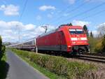 101 034 mit IC von Amsterdam kurz vor Rheine, 18.04.15