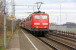 Zwei 151er beide von Railpool  kommen als Umleiter mit einem Kohlenzug aus Oberhausen-West(D) nach München-Johanneskirchen(D) und kammen aus Richtung Duisburg-Hochfeld-Süd und fahren durch Duisburg-Rheinhausen-Ost in Richtung Duisburg-Rheinhausen,,Krefeld-Hohenbudberg-Chempark,Krefeld-Uerdingen. 
Aufgenommen vom Bahnsteig in Duisburg-Rheinhausen-Ost. 
Bei Sonne und Wolken am 2.4.2018.