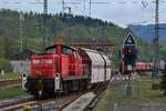 294 682-0 rangierte am 27.4.19 fleißig im Bahnhof Finnentrop.